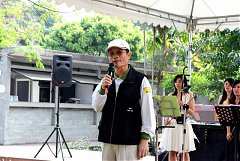 554129_578472882177970_144..