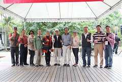 524948_578476615510930_201..