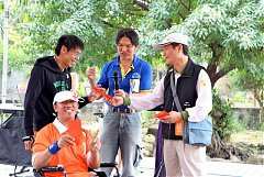 487290_578479322177326_907..