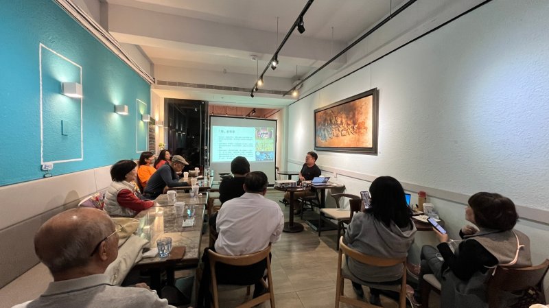 LINE_ALBUM_20241210讀書會_..