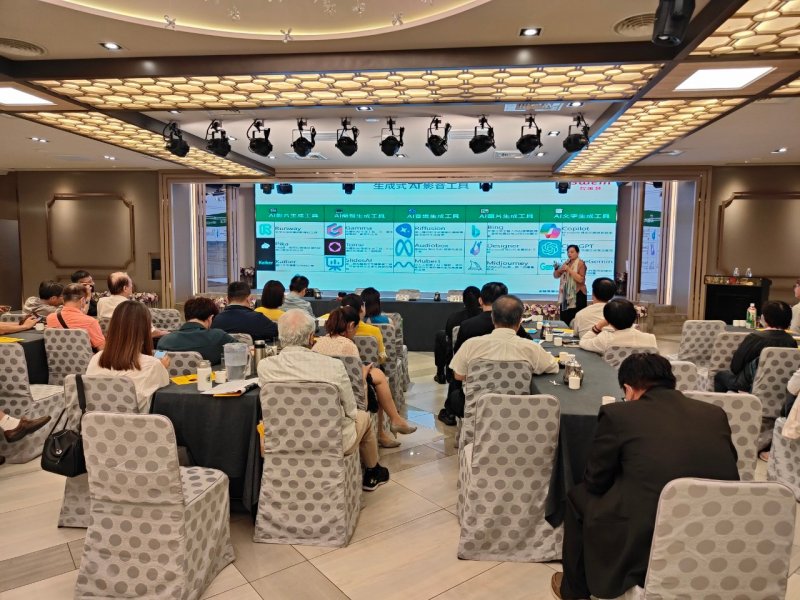 LINE_ALBUM_20240717_7月份..