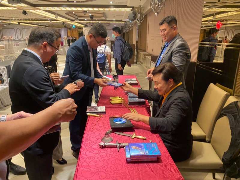 LINE_ALBUM_2023718七月份月..