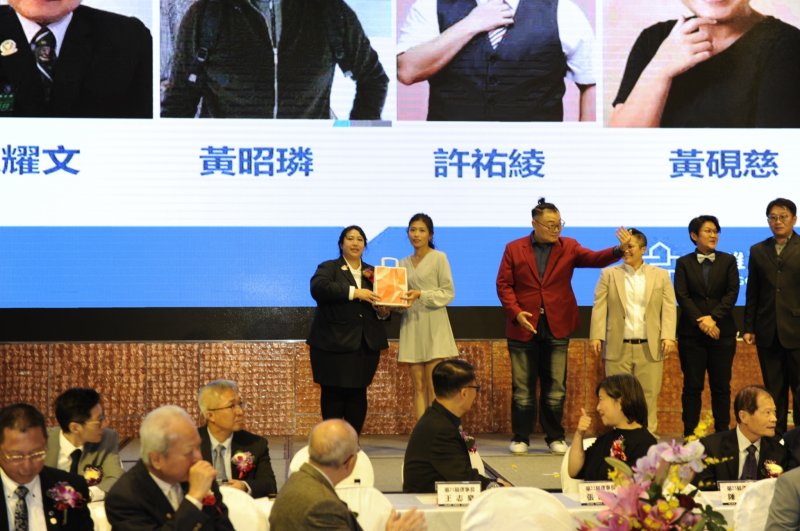 LINE_ALBUM_2024.12.22第34~..