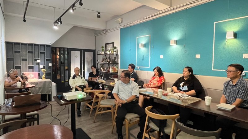 LINE_ALBUM_20241112讀書會-..