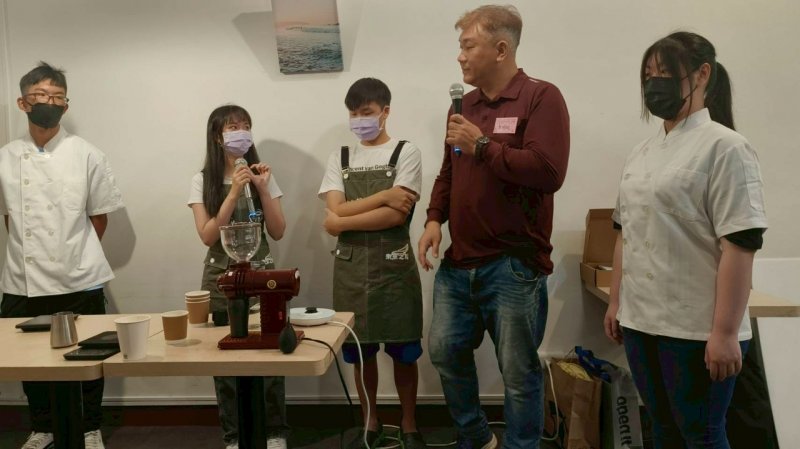 LINE_ALBUM_2025420 社會關..