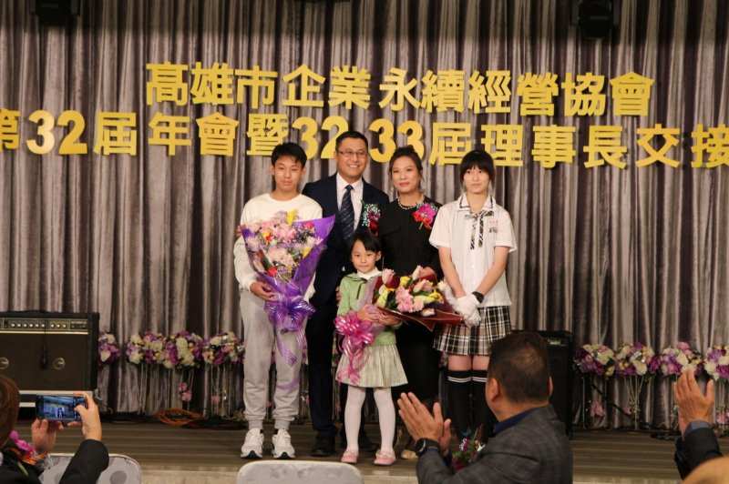 LINE_ALBUM_20221218第32屆..