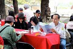 574630_578473375511254_150..