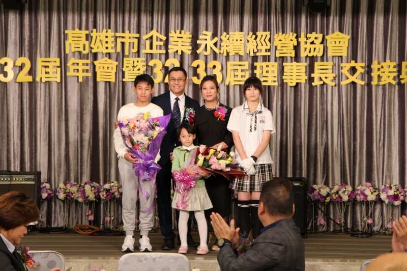 LINE_ALBUM_20221218第32屆..