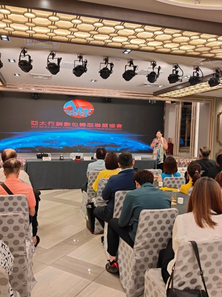 LINE_ALBUM_20240717_7月份..