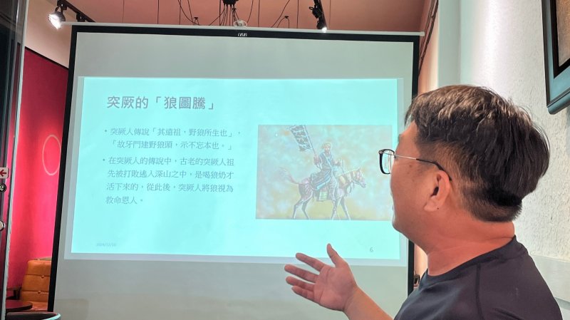 LINE_ALBUM_20241210讀書會_..