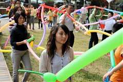 542633_578493922175866_972..