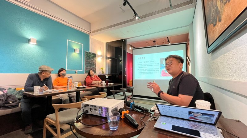 LINE_ALBUM_20241210讀書會_..