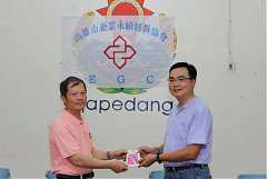 378302_2982787506889_20445..