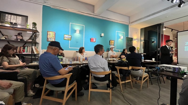 LINE_ALBUM_20240514讀書會-..