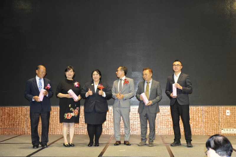 LINE_ALBUM_2024.12.22第34~..