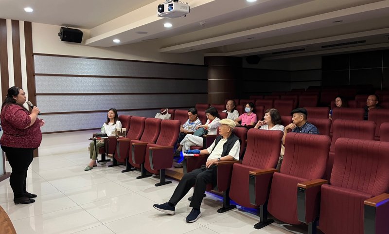 LINE_ALBUM_20240611讀書會..