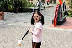 535557_578470035511588_128..