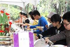 16368_578475672177691_1575..