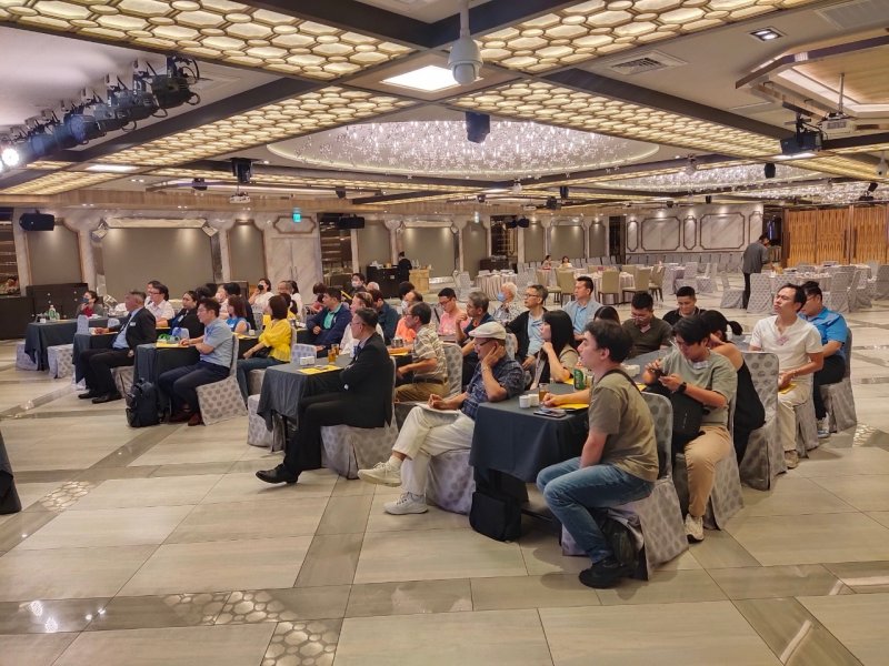 LINE_ALBUM_20240717_7月份..