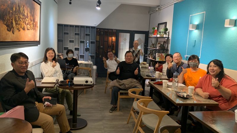 LINE_ALBUM_20241210讀書會_..