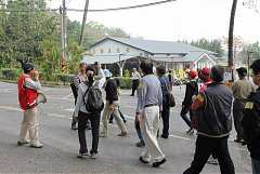 563150_578467375511854_129..