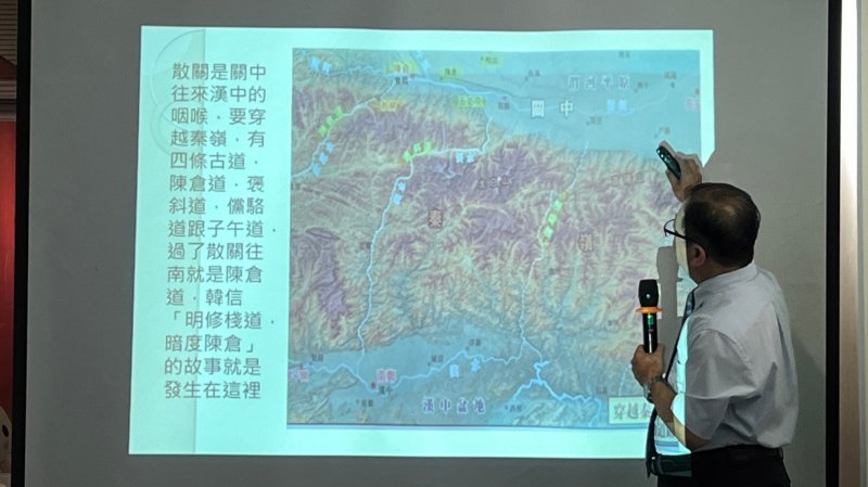 LINE_ALBUM_20240709-讀書會..