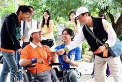 318118_578479292177329_637..