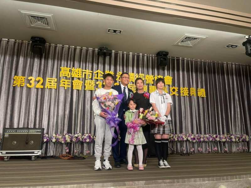 LINE_ALBUM_20221218第32屆..