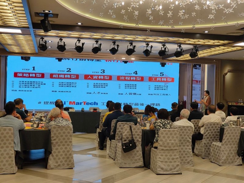 LINE_ALBUM_20240717_7月份..