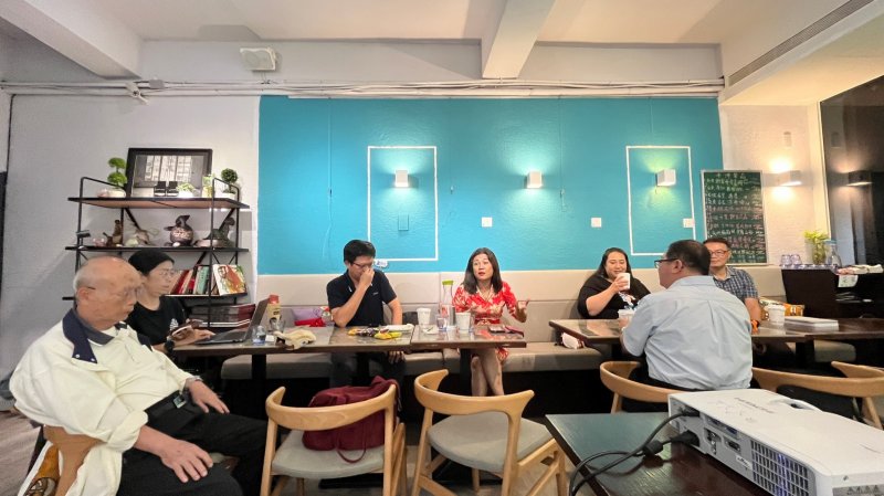 LINE_ALBUM_20241112讀書會-..