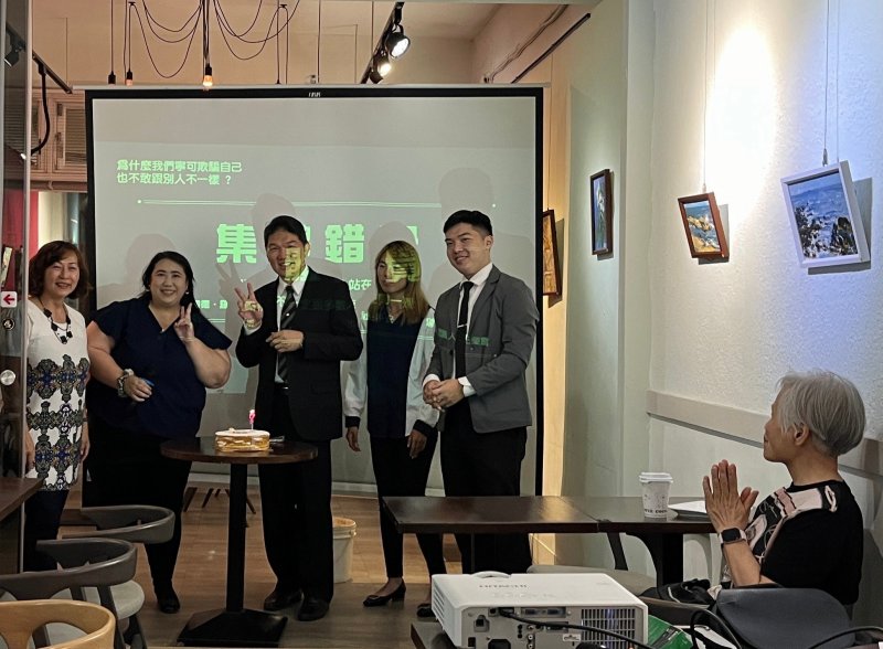 LINE_ALBUM_20240514讀書會-..