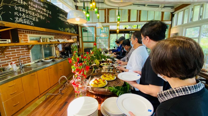 LINE_ALBUM_114112月例會-永..