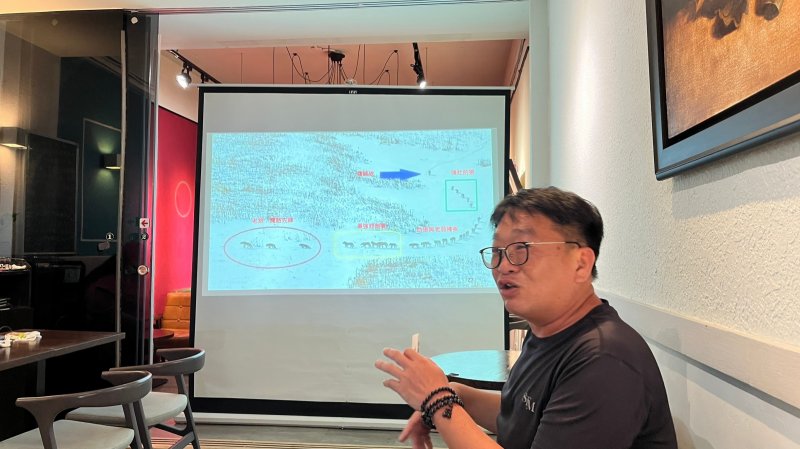 LINE_ALBUM_20241210讀書會_..