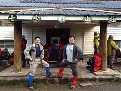 562644_413851155315834_100..