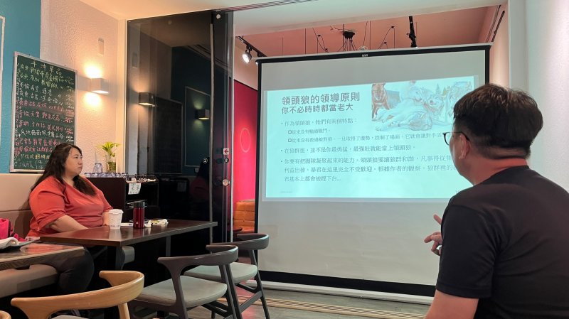 LINE_ALBUM_20241210讀書會_..