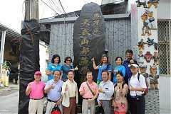 0408753_2982788866923_1177..