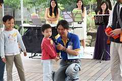 76048_578478218844103_1986..