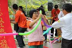 551487_578492032176055_139..