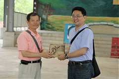 550308_2982815707594_12765..