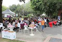 267918_578491415509450_224..