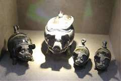 549187_578469285511663_460..