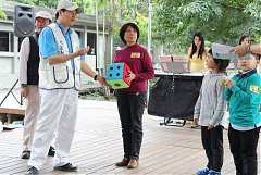 549174_578485332176725_437..