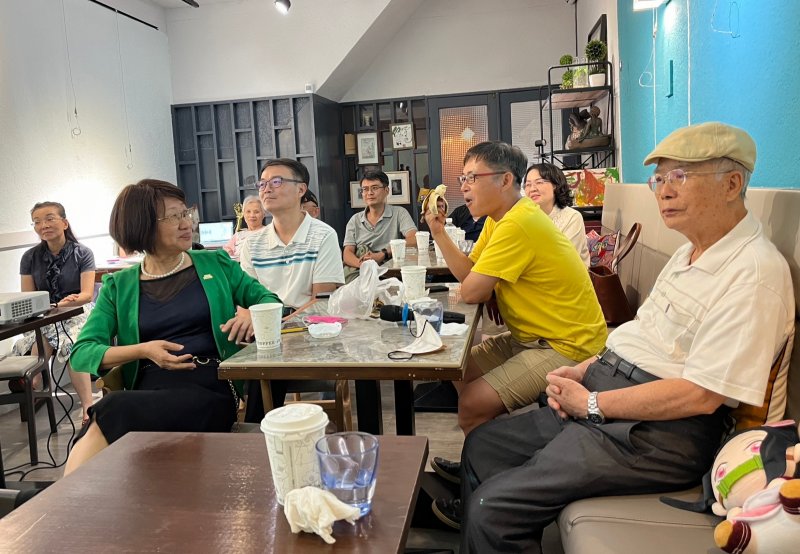 LINE_ALBUM_20240709-讀書會..