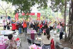 307376_578495212175737_185..