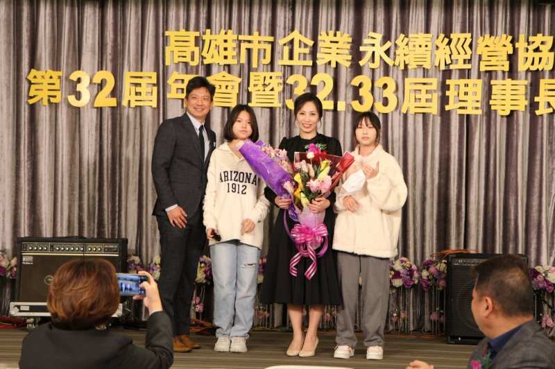 LINE_ALBUM_20221218第32屆..