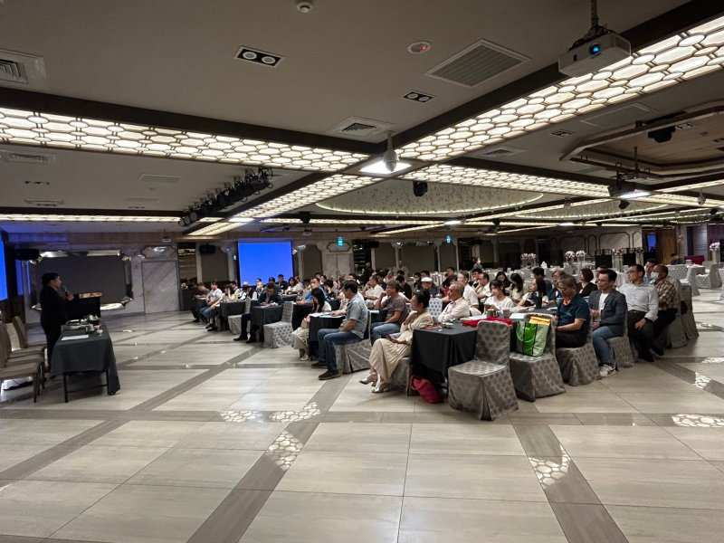 LINE_ALBUM_2023718七月份月..