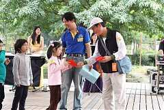 318108_578477425510849_195..