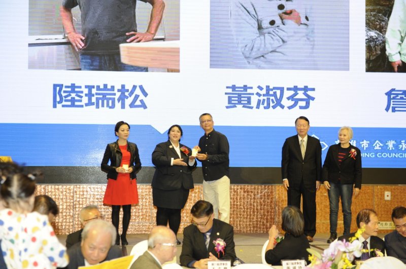 LINE_ALBUM_2024.12.22第34~..