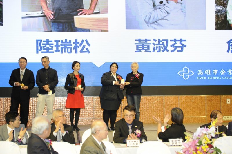 LINE_ALBUM_2024.12.22第34~..