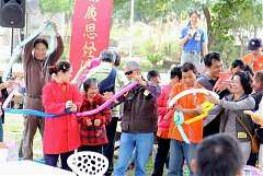 559907_578495808842344_268..